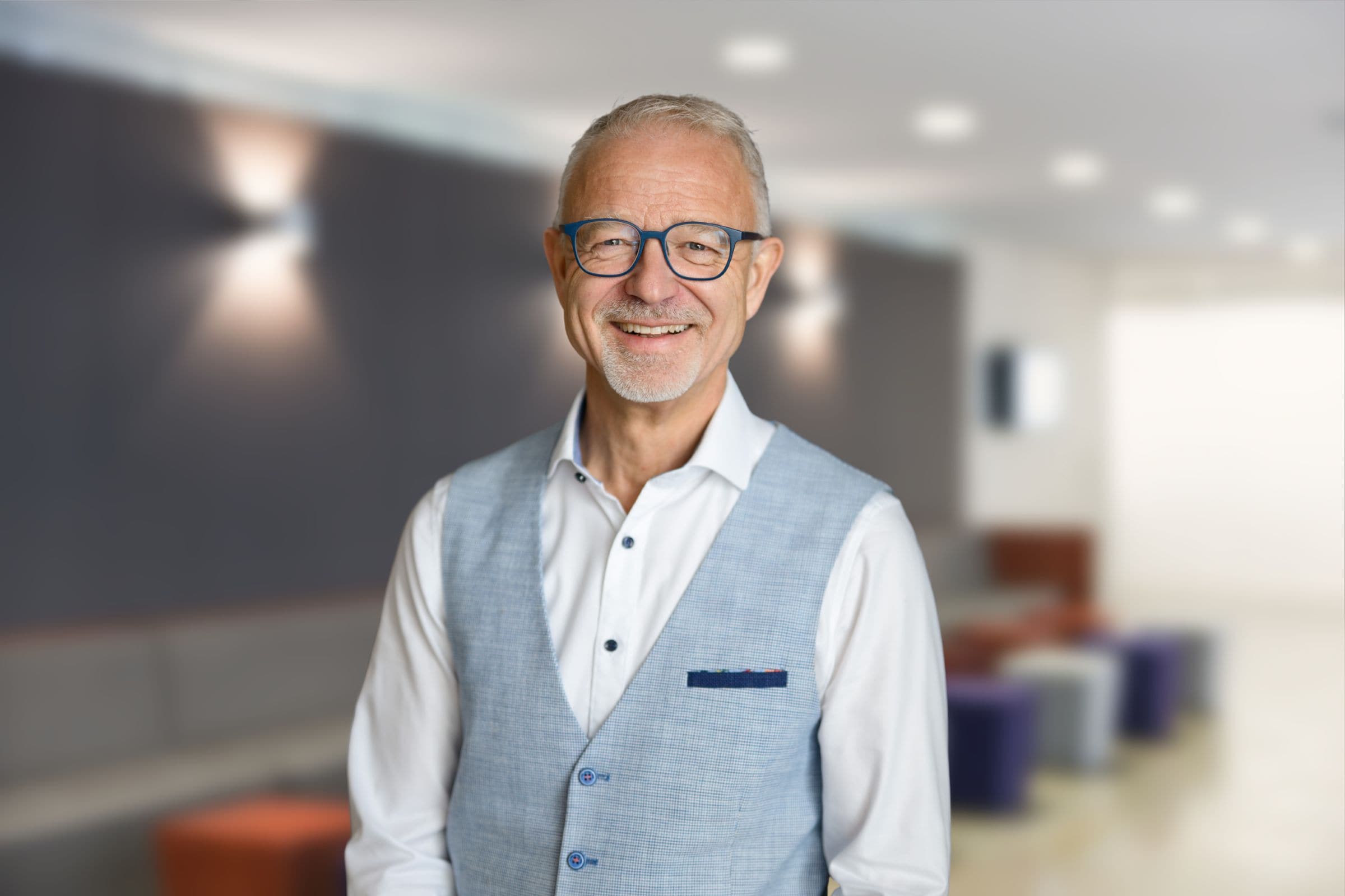 Portrait Dieter Schmid Hwz